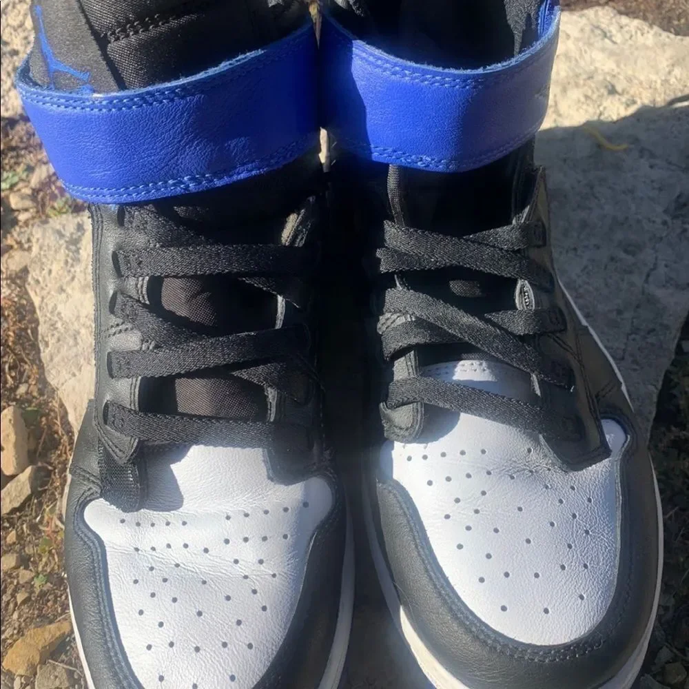 Air Jordan 1 High FlyEase 'Hyper Royal' Sz 9